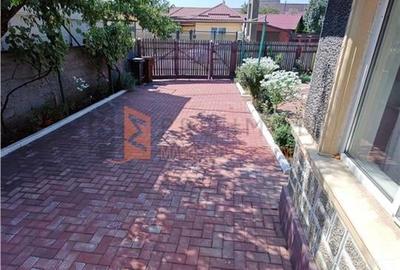 Casa tip parter si teren 1750 mp in zona Transilvaniei - 8
