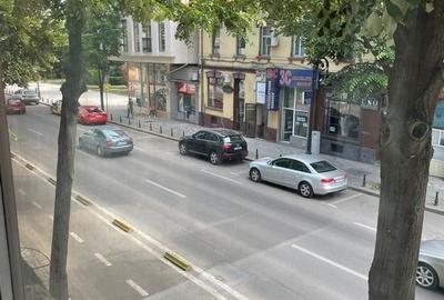 Apartament cu 3 camere decomandat în Central - 18