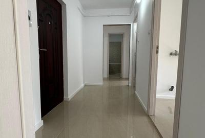 Zona Steaua .. 2 camere ... complet renovat .. S = 56 mp plus balcon - 5