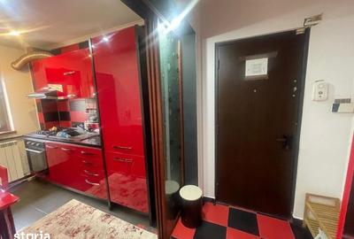 Apartament cu 3 camere decomandat în Craiovița Nouă - 3