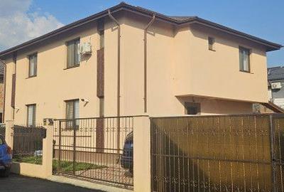 Casă cu 4 camere cu Teren 215 Mp în Prelungirea Ghencea