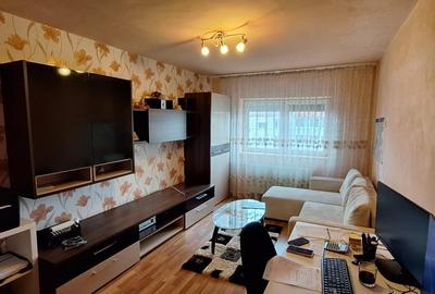 Apartament 3 camere, decomandat, zona Parc Olosig - 1