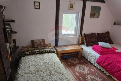 Casă cu 4 camere cu Teren 1166 Mp în Neagra Șarului - 4