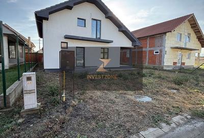 Casă cu 5 camere cu Teren 300 Mp în Sânmartin - 3