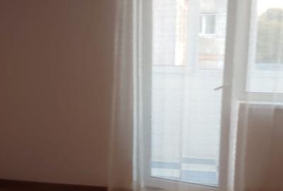 Garsoniera confort 1, 32 m2, renovat u?i, parchet termopane central - 2