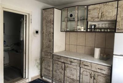 Casa locuibila cu teren generos,  REPUBLICII SANPETRU - 12