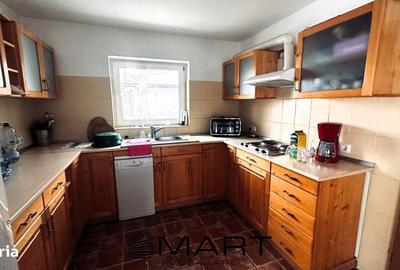 Casă cu 6 camere cu Teren 2000 Mp în Porumbacu de Jos - 11