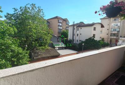 Apartament cu 3 camere decomandat în 1 Mai - 11