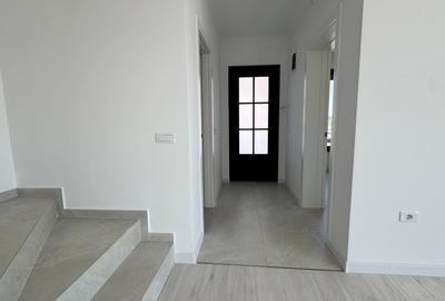 Duplex cu 3 camere cu Canalizare în Giroc - 11