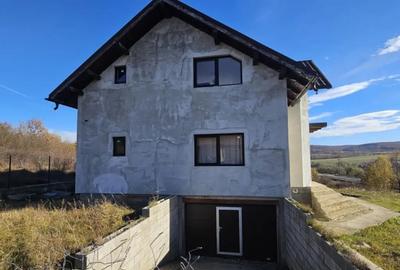 Casă cu 5 camere cu Teren 1532 Mp în Șinca - 13