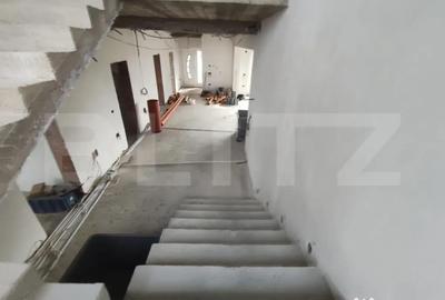 Casă cu 7 camere cu Teren 980 Mp în Sânmartin - 16