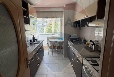 Apartament 3 camere de vanzare - Bulevardul Decebal Apartament 3 camere de vanzare - Bulevardul Decebal - 9