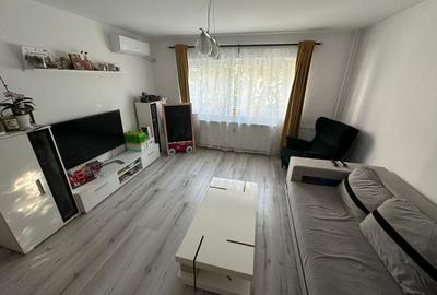 Apartament cu 3 camere decomandat în Sebastian - 2