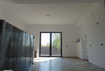 Casă cu 4 camere în Ștefăneștii de Sus - 8