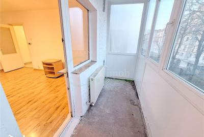 Apartament cu 2 camere semidecomandat în Cornișa - 2
