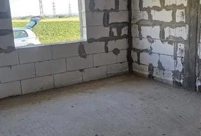 Casă cu Teren 402 Mp în Central - 15