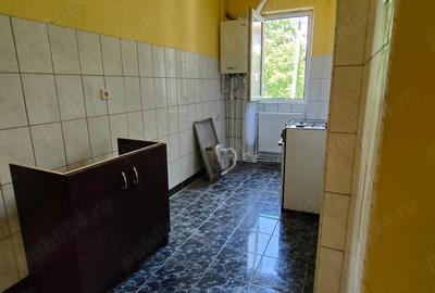 Vand apartament 2 camere - 2