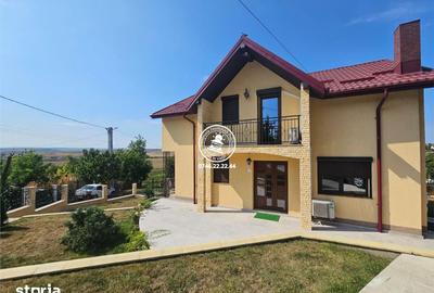Casă cu 5 camere cu Teren 500 Mp în Lețcani - 10