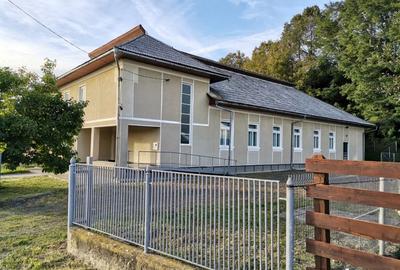 Casă cu 5 camere în Central - 2