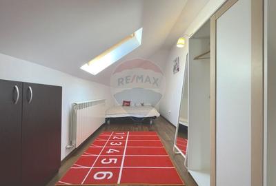 Apartament spectaculos pe doua niveluri cu priveliste catre Bucegi! - 37