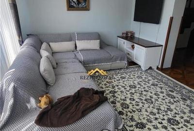 Casă cu 4 camere cu Teren 200 Mp în Central - 2