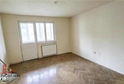 Apartament cu 2 camere decomandat în Dâmbu Pietros - 2