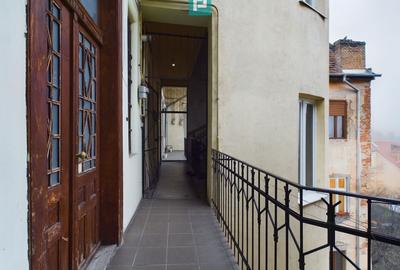 Apartament cu 3 camere semidecomandat în Central - 20