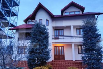 Casă cu 6 camere cu Teren 1178 Mp în Cetate - 9