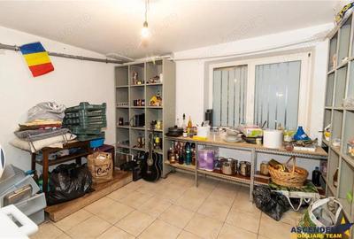 Resedinta cu atmosfera familiara,peisaj imersiv,amplasare premium,Zarnesti,Brasov - 2