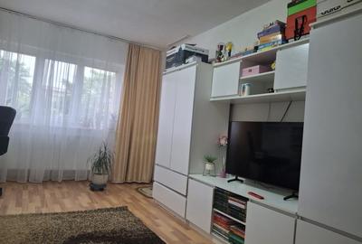 Apartament cu 2 camere decomandat în Rovine - 3