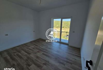 Casă cu 4 camere cu Teren 447 Mp în Valea Lupului - 1