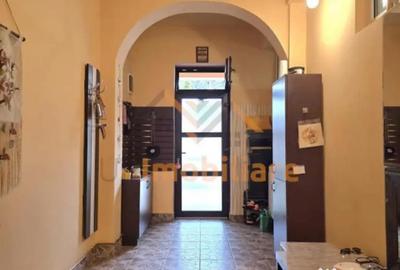 Casă cu 3 camere cu Garaj în Central - 13