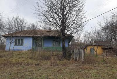 Casă cu 2 camere în Podeni - 4