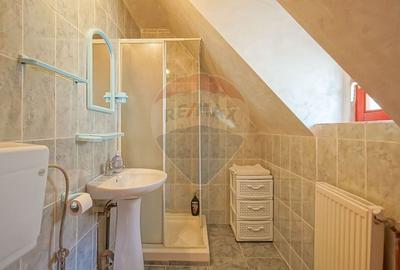 Casa cu 6 camere de vanzare in Rasnov, teren 1.100 mp, zona Glajarie - 19