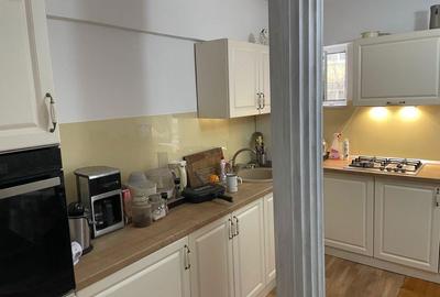 Apartament cu 3 camere decomandat în Central - 2