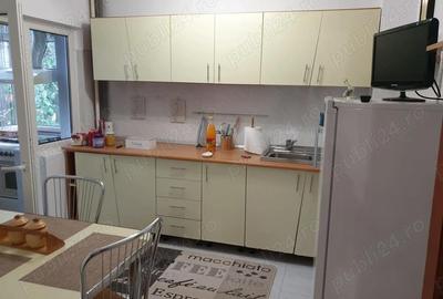 Apartament cu 3 camere decomandat în Micro 5 - 1