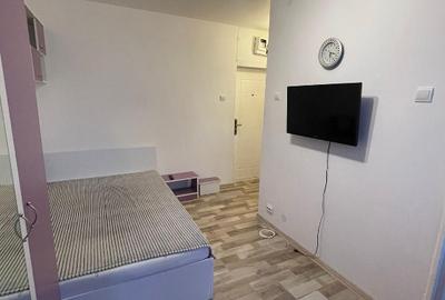 Garsonieră semidecomandată în 13 Septembrie - 1