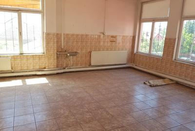 Spațiu comercial, de 353 mp, în Fortuna - 3