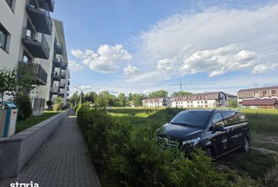 Apartament cu 3 camere decomandat în Tractorul - 4