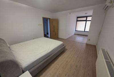 Casă individuală cu 5 camere cu Canalizare în Central - 9