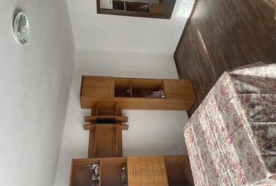 Vand casa in Ciugudul de Sus . Pentru mai multe detalii , va rog sa ma contacta?i in privat - 7