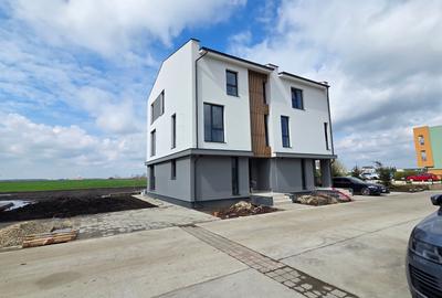 Duplex cu 5 camere cu Piscina în Odăi - 7