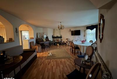 Casă cu 6 camere cu Teren 470 Mp în Gherăiești