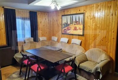 Casă cu 4 camere cu Teren 4158 Mp în Central - 12