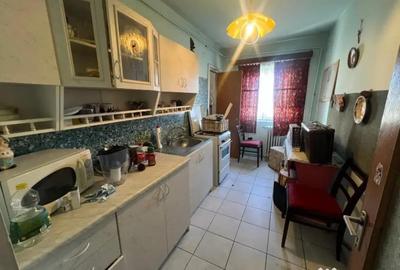 Apartament cu 3 camere decomandat în Aurel Vlaicu - 9