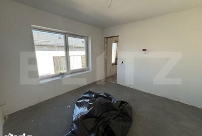 Casă cu 3 camere cu Teren 700 Mp în Central - 2