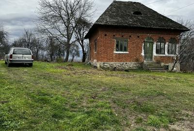 Casă cu 2 camere în Dobrotu - 1