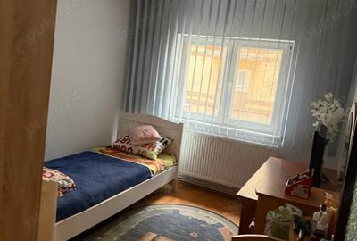 Apartament cu 3 camere decomandat în Lipovei - 4