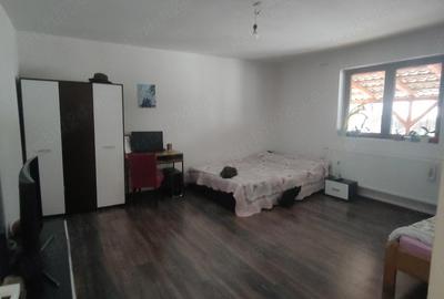 Casă cu 3 camere cu Teren 800 Mp în Central - 3
