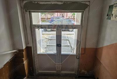 Apartament cu 3 camere decomandat în Central - 1